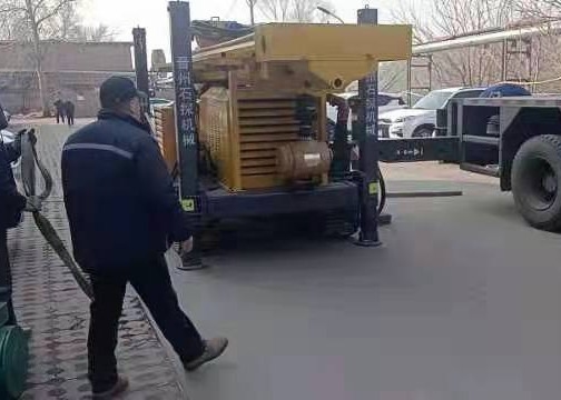 Lastik Paletli Pnömatik Sondaj Makinası 180 Metre Derinlik