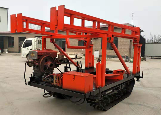 Toprağı delme ekipmanları için katlanabilir kule sürünen yol alt rayı
