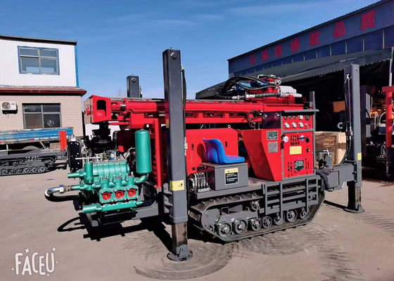 ST 180 Boru deliği derin su kuyusu sondajı Yuchai Motor Kauçuk sürünen montajlı ekipman