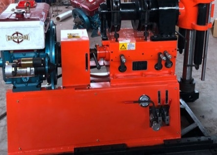 Gy 200 Mühendislik Sondaj Rig Yüksek Hızlı Verimlilik 300 Metre Derinlik